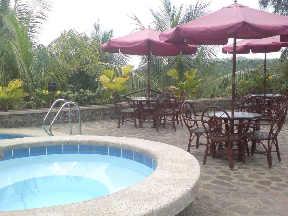 G'S Grand Resort And Convention Center Panglao Exterior foto